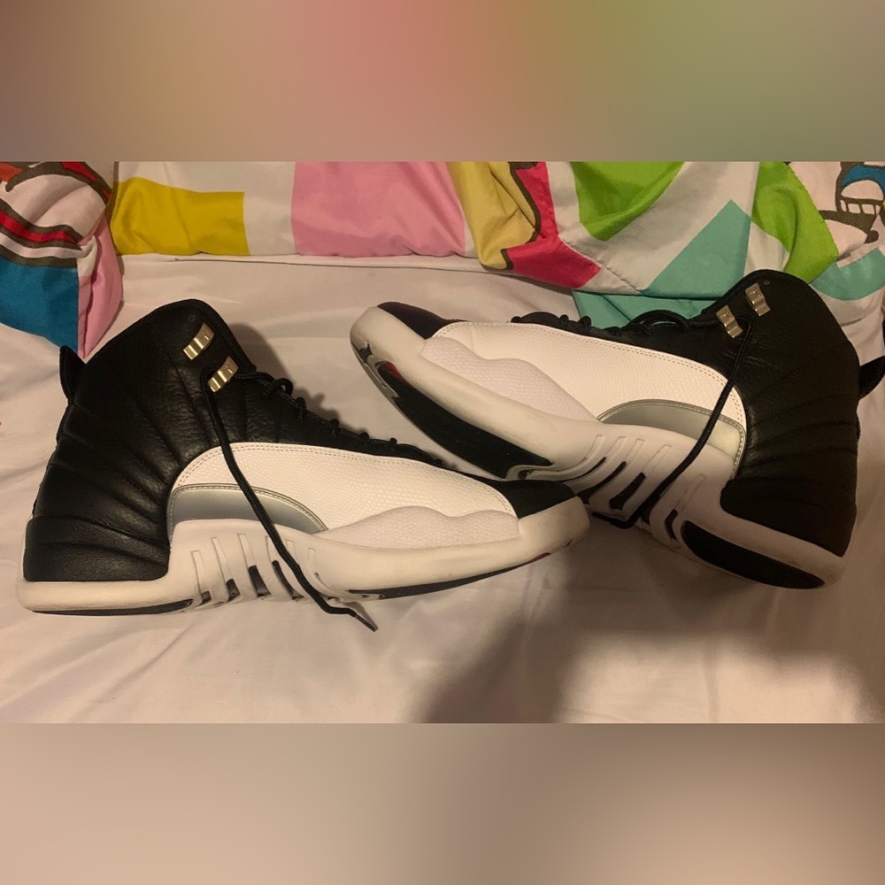 Jordan’s 12 retro playoffs size 15
